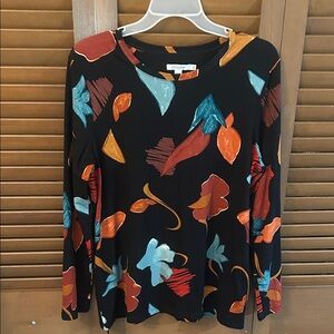 + NEW Chico's Black Top with Multicolor Abstract Design